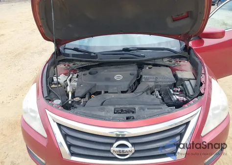 2015 Nissan Altima 2.5 S из США, поврежденный, VIN 1N4AL3APXFC248410